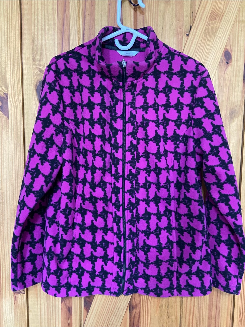 Alia Petite Hot Pink and Black Patterned Jacket full front zip